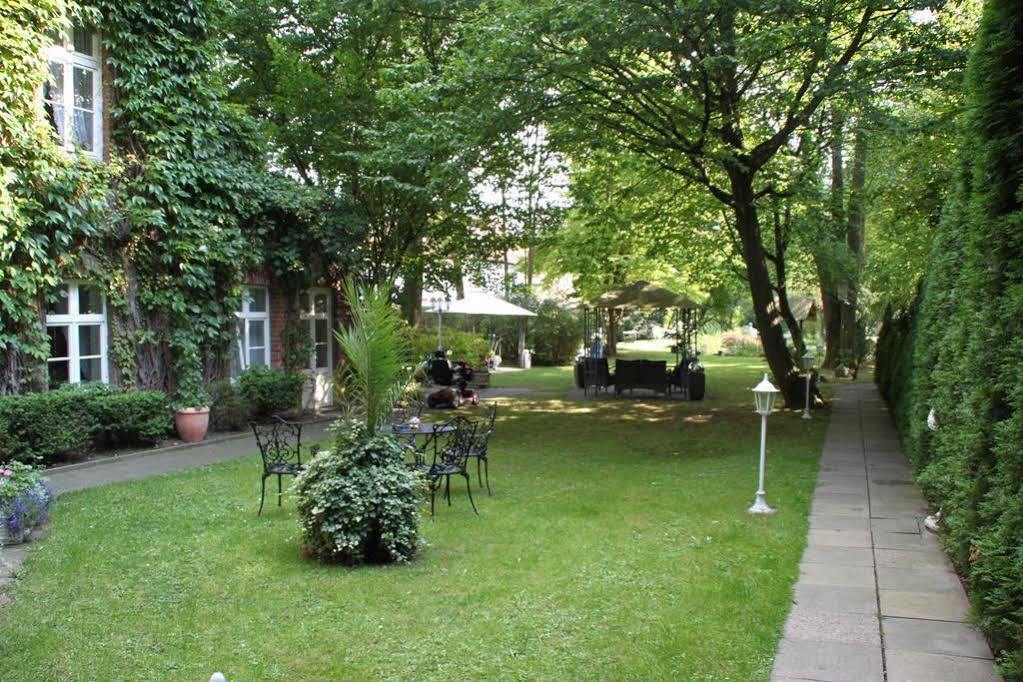 Hotel Villa Konigin Luise Bad Pyrmont Buitenkant foto